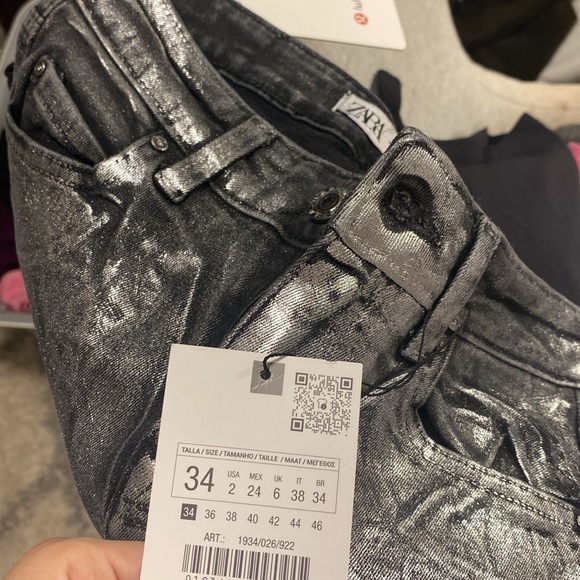 BRAND NEW METALLIC ZARA JEANS - Picture 5 of 8